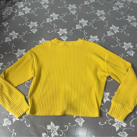 Aritzia Wilfred Free Rudko Long Sleeve Sweater in Yellow Sz Medium - Picture 4 of 9